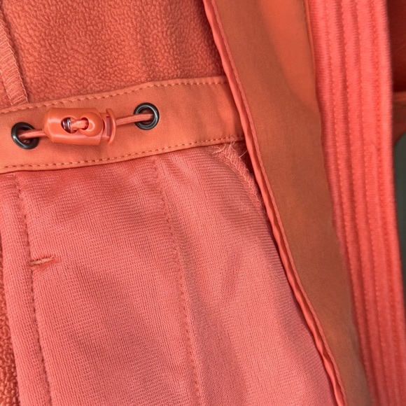 Izod Orange Vest with High Collar - Picture 5 of 5